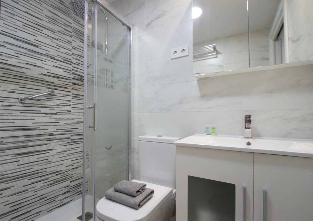 R&E Apartments Torremolinos Kültér fotó